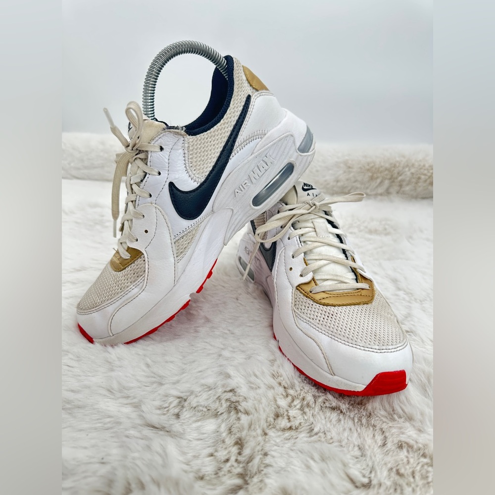 Nike Air‎ Max Excee Shoes Women's 8 White Black Red CD5432-118 Sneaker